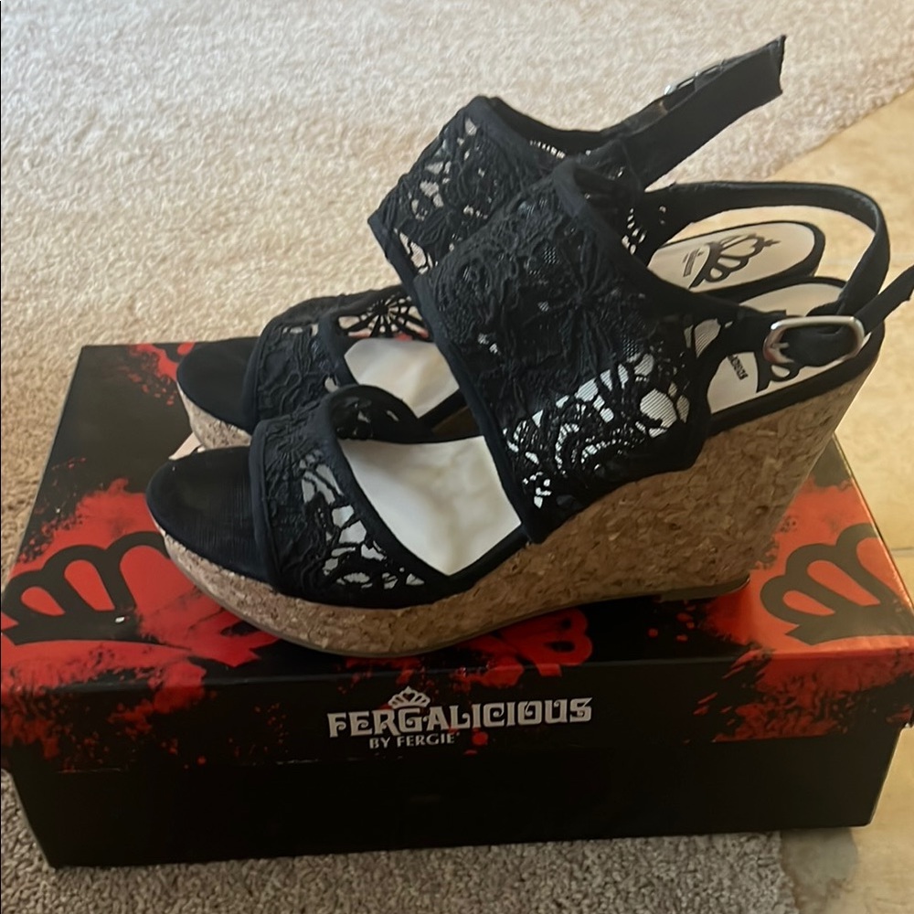 Fergalicious by Fergie black and tan platform sandals size 8
